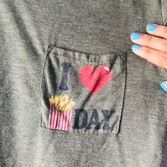 🔥Pocket tee - Picture 2 of 3